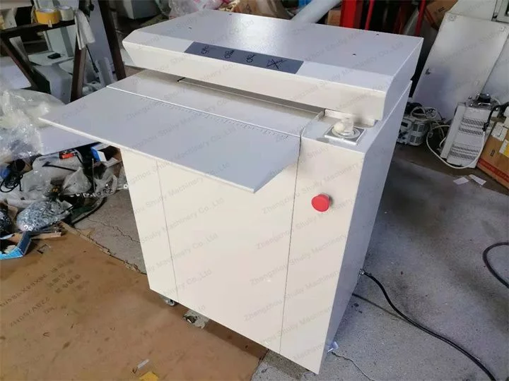 machine à déchiqueter le carton